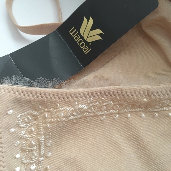 WACOAL Nylon Bra Bralette Unwired Nude Tulle Embellished Lace 36 Unpadded - Picture 5 of 9